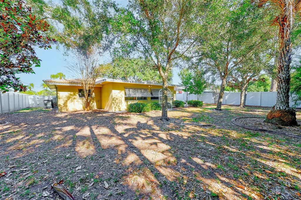 待售: $479,900 (2 贝兹, 2 浴室, 1593 平方英尺)