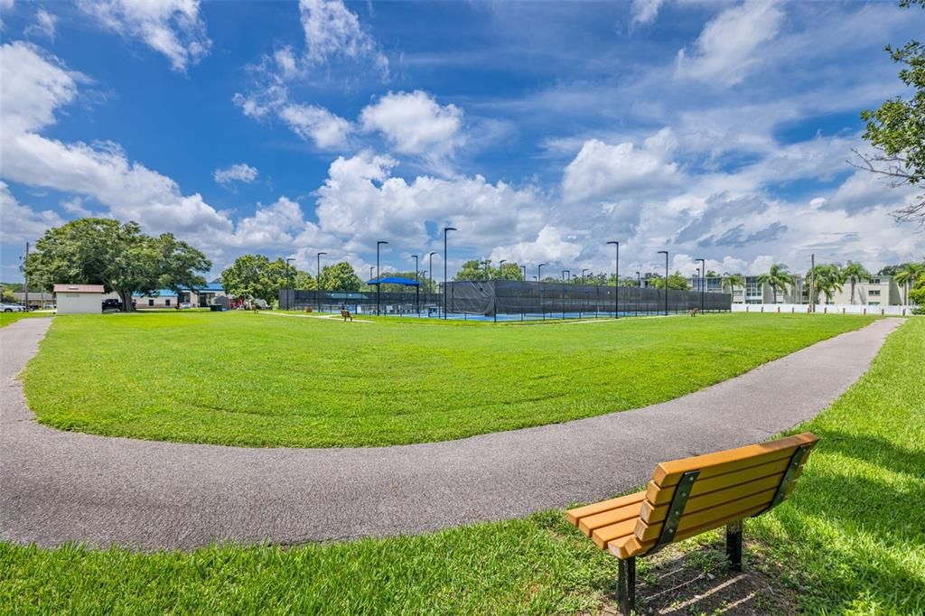 出租: $1,650 (2 贝兹, 1 浴室, 1010 平方英尺)