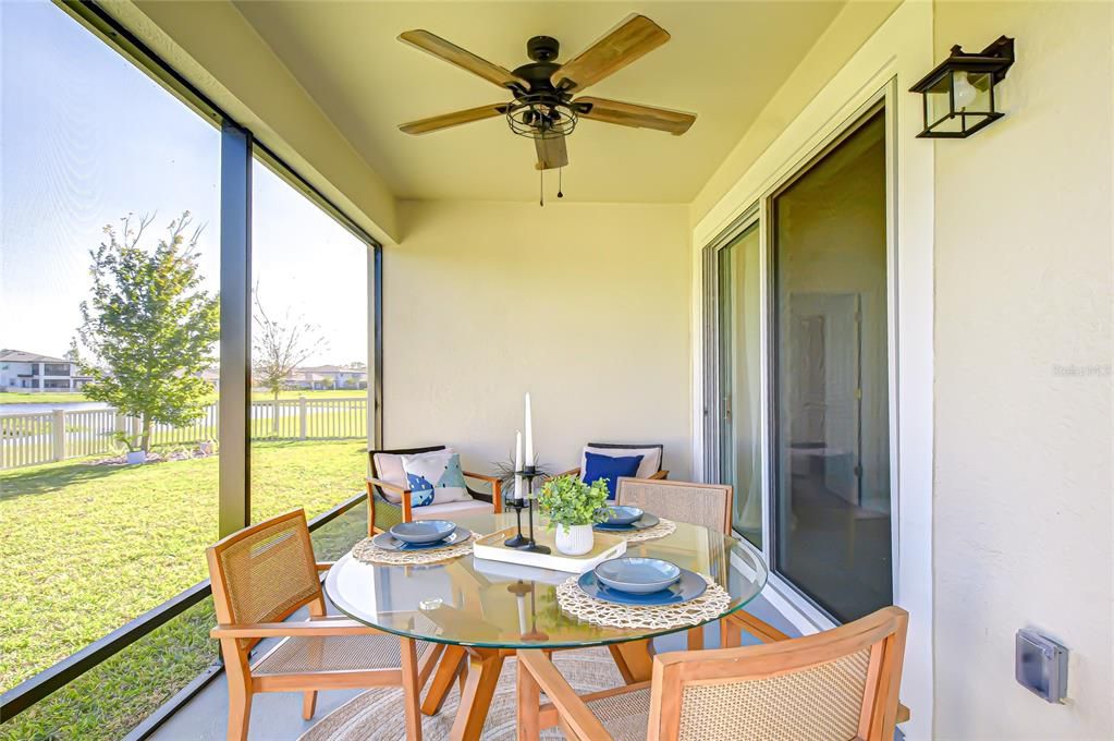 En Venta: $449,000 (5 camas, 3 baños, 2115 Pies cuadrados)