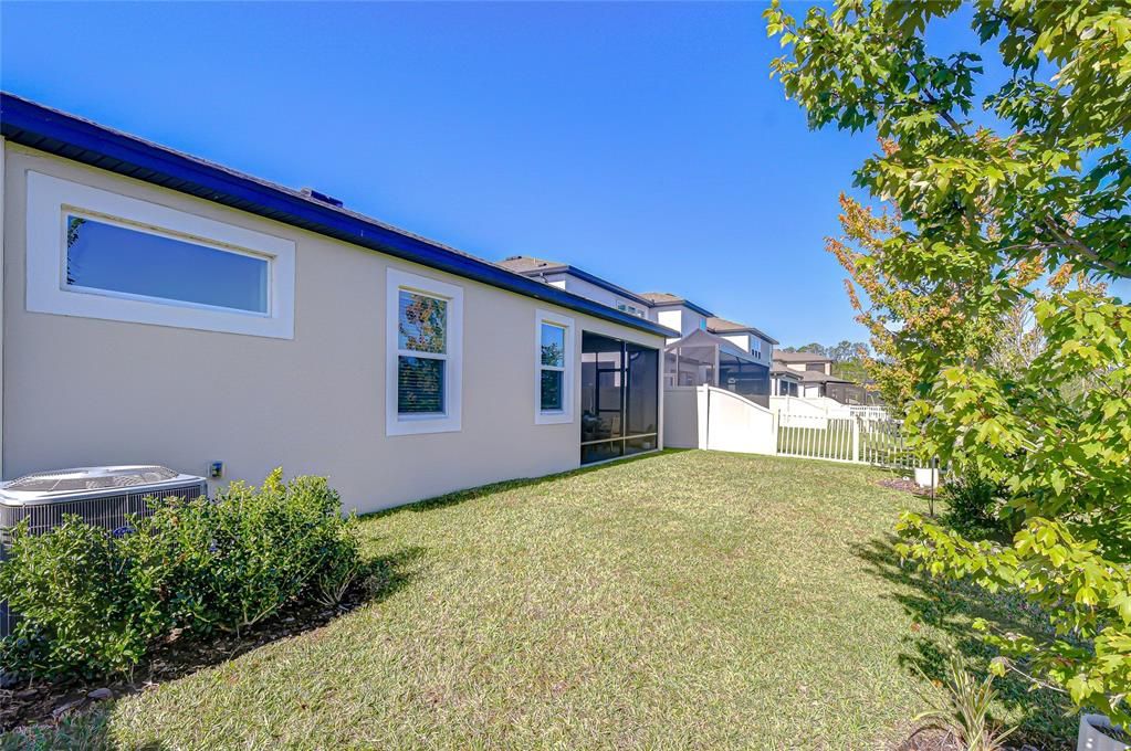 En Venta: $449,000 (5 camas, 3 baños, 2115 Pies cuadrados)