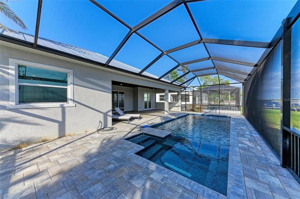 For Sale: $1,475,000 (3 beds, 2 baths, 2512 Square Feet)