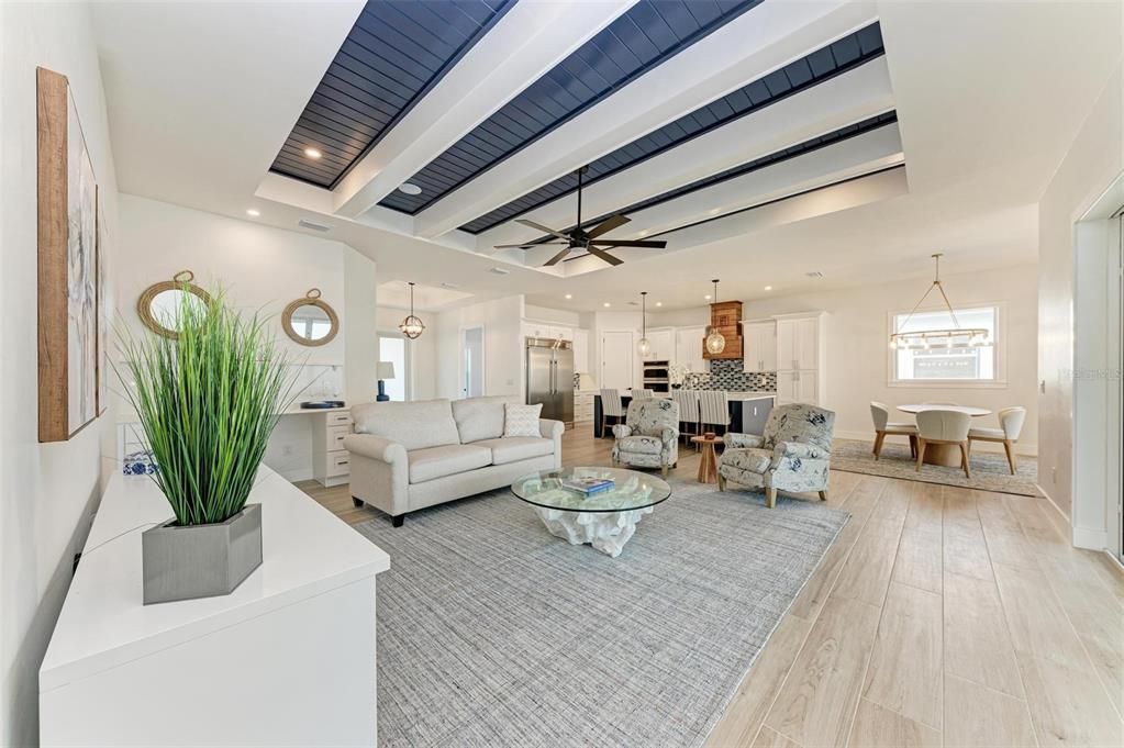 For Sale: $1,475,000 (3 beds, 2 baths, 2512 Square Feet)