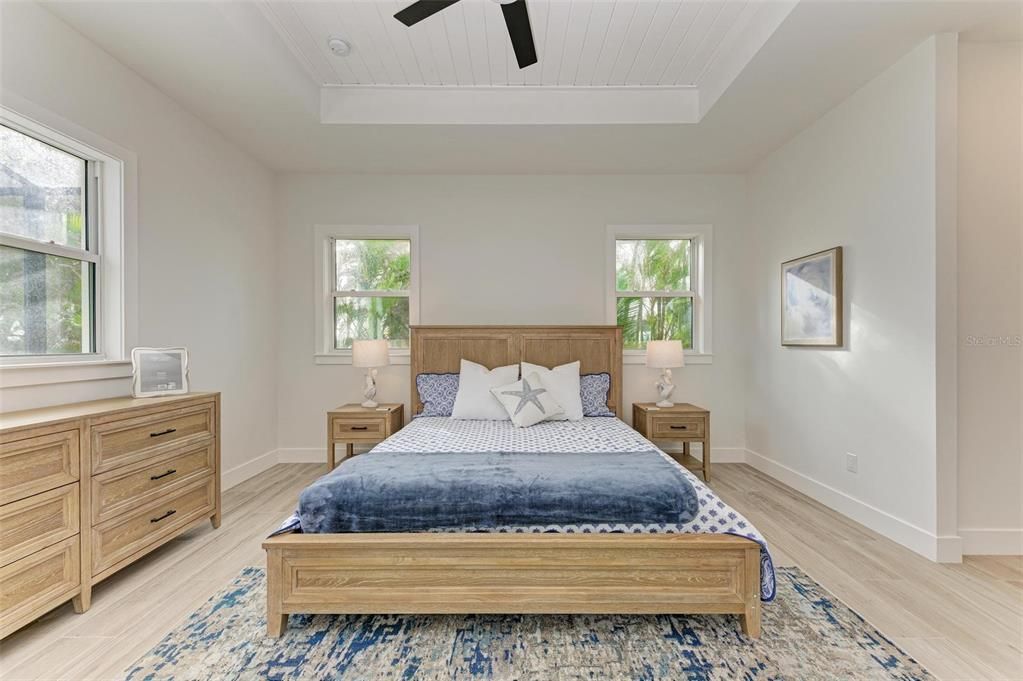 For Sale: $1,475,000 (3 beds, 2 baths, 2512 Square Feet)