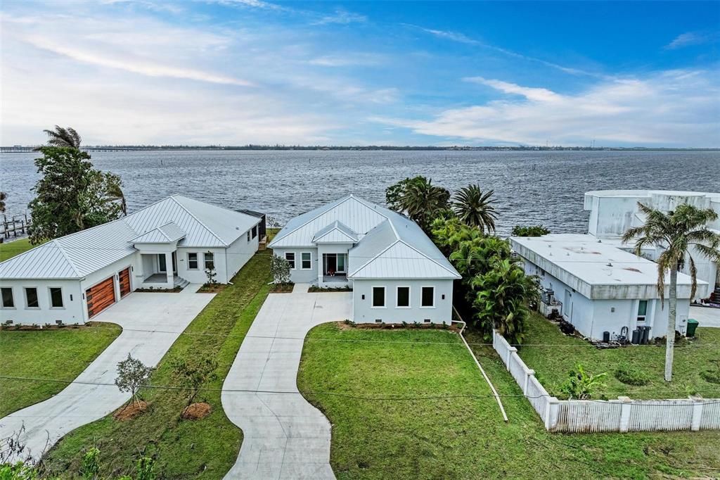 For Sale: $1,475,000 (3 beds, 2 baths, 2512 Square Feet)