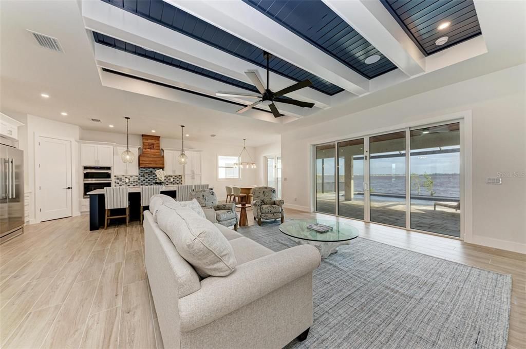 For Sale: $1,475,000 (3 beds, 2 baths, 2512 Square Feet)