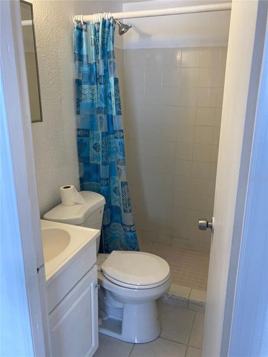 For Rent: $999 (0 beds, 1 baths, 352 Square Feet)