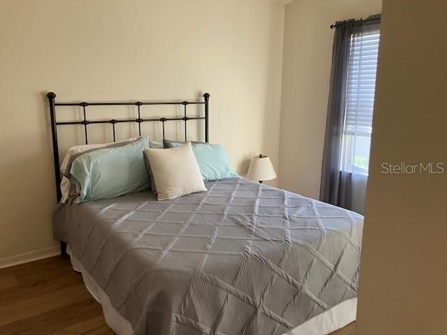 For Sale: $299,900 (2 beds, 2 baths, 1188 Square Feet)