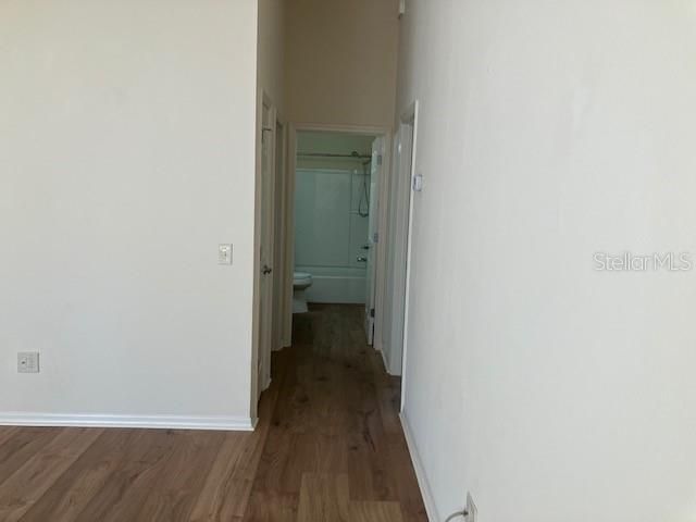 For Sale: $299,900 (2 beds, 2 baths, 1188 Square Feet)