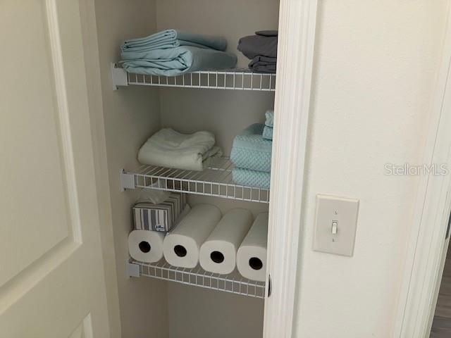 For Sale: $299,900 (2 beds, 2 baths, 1188 Square Feet)