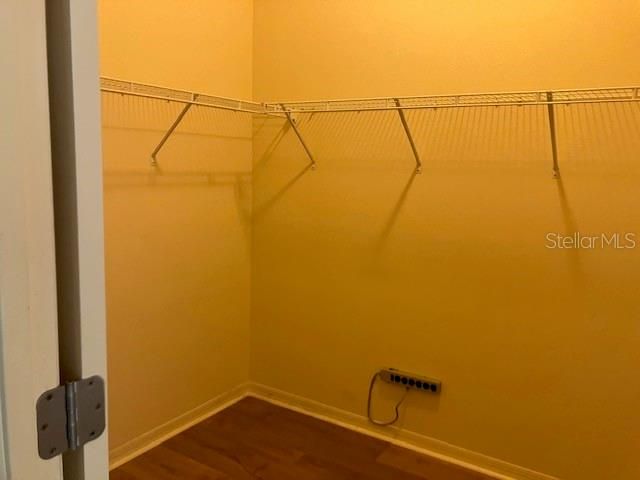 For Sale: $299,900 (2 beds, 2 baths, 1188 Square Feet)