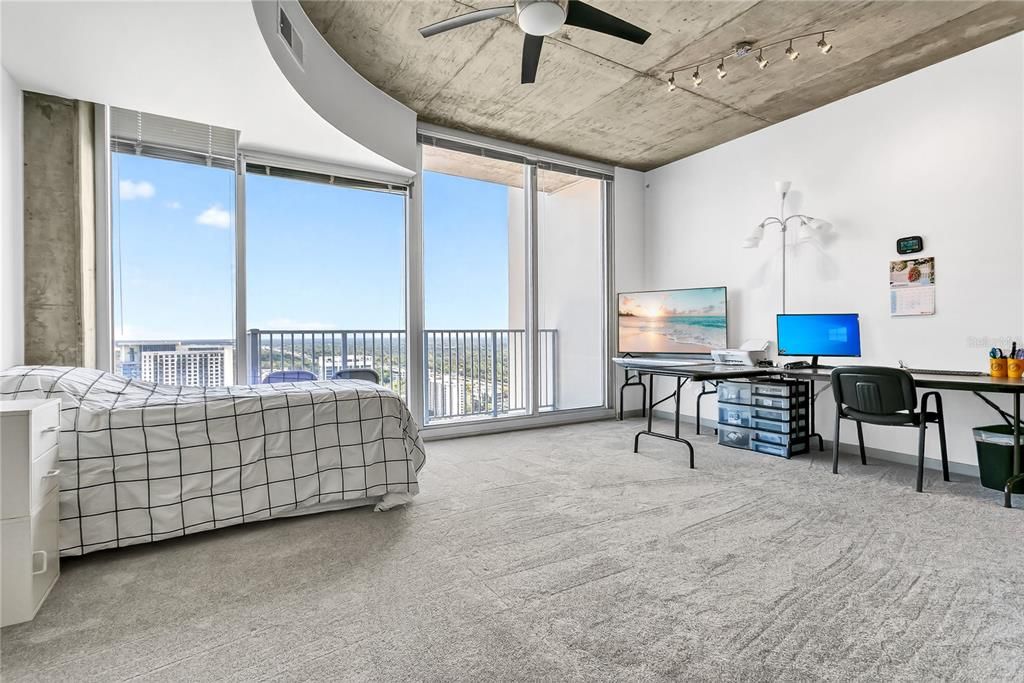 For Sale: $205,000 (1 beds, 1 baths, 615 Square Feet)