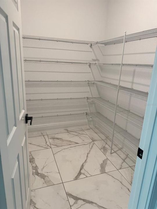 В аренду: $2,850 (5 спален, 3 ванн, 3006 Квадратных фут)