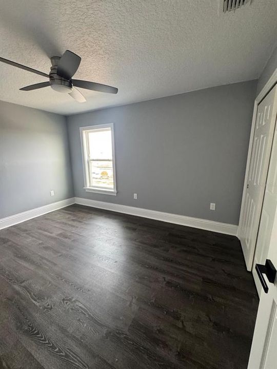 В аренду: $2,850 (5 спален, 3 ванн, 3006 Квадратных фут)