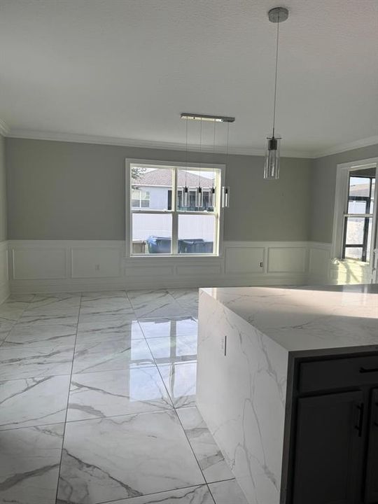 В аренду: $2,850 (5 спален, 3 ванн, 3006 Квадратных фут)