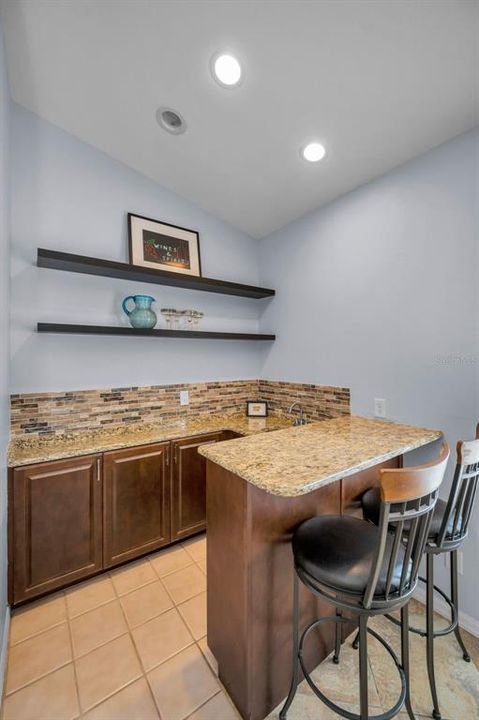 En Venta: $850,000 (4 camas, 3 baños, 2984 Pies cuadrados)