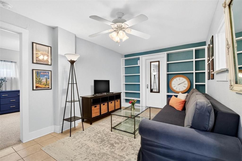 For Rent: $2,000 (1 beds, 1 baths, 680 Square Feet)