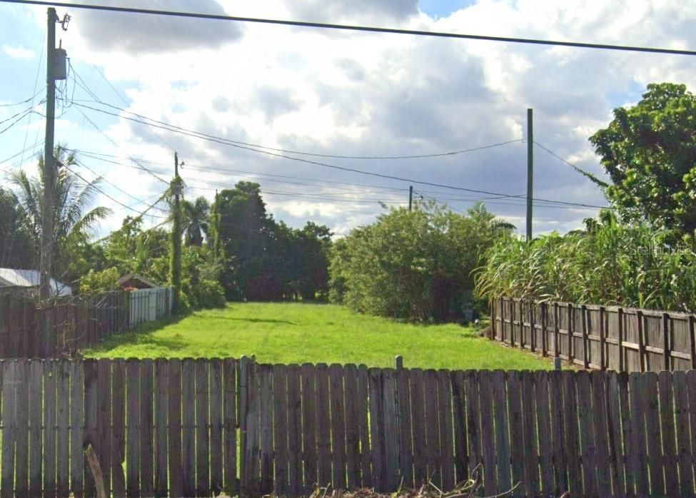 For Sale: $199,999 (0.33 acres)