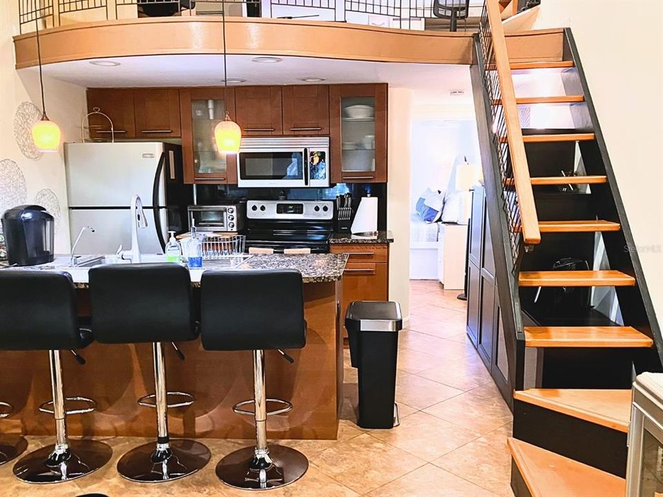 待售: $159,900 (1 贝兹, 1 浴室, 456 平方英尺)