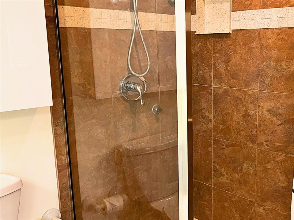 待售: $159,900 (1 贝兹, 1 浴室, 456 平方英尺)