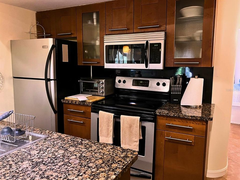 待售: $159,900 (1 贝兹, 1 浴室, 456 平方英尺)