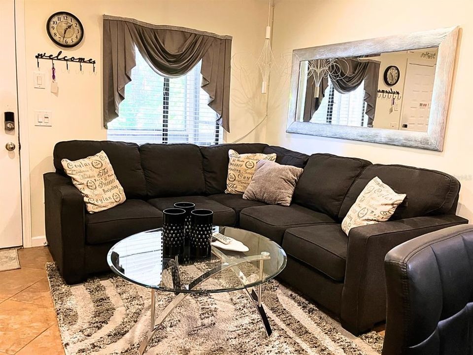 待售: $159,900 (1 贝兹, 1 浴室, 456 平方英尺)