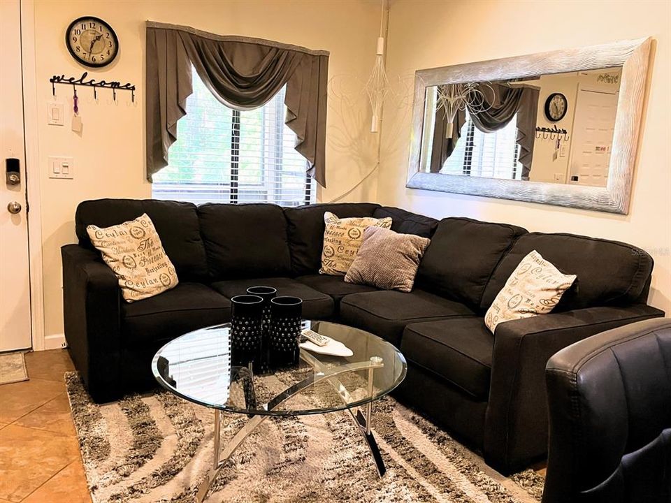 待售: $159,900 (1 贝兹, 1 浴室, 456 平方英尺)