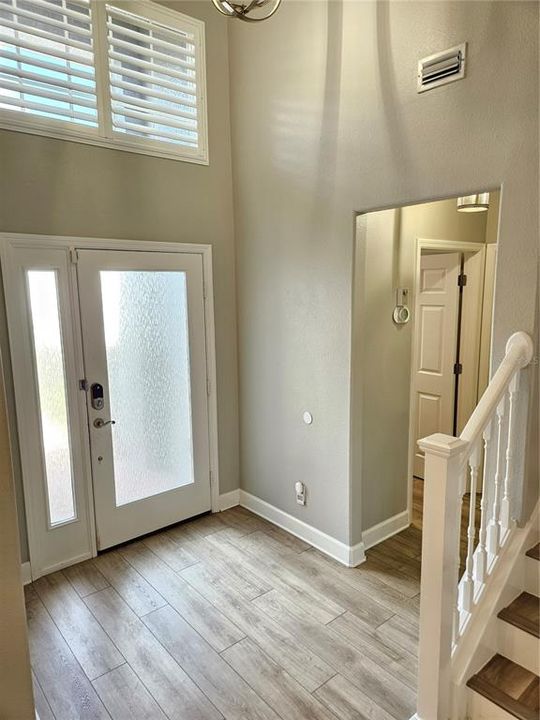 出租: $3,300 (3 贝兹, 2 浴室, 2081 平方英尺)