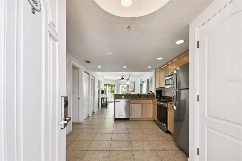 На продажу: $485,000 (2 спален, 2 ванн, 914 Квадратных фут)