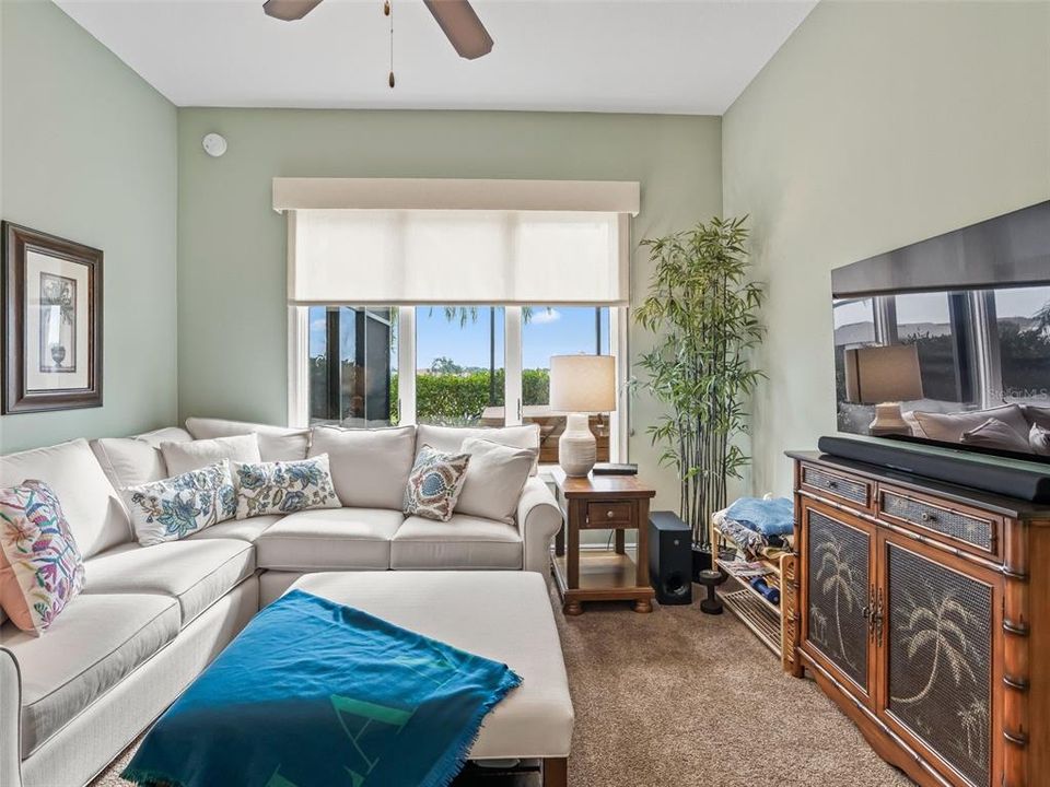 На продажу: $595,000 (3 спален, 2 ванн, 2195 Квадратных фут)