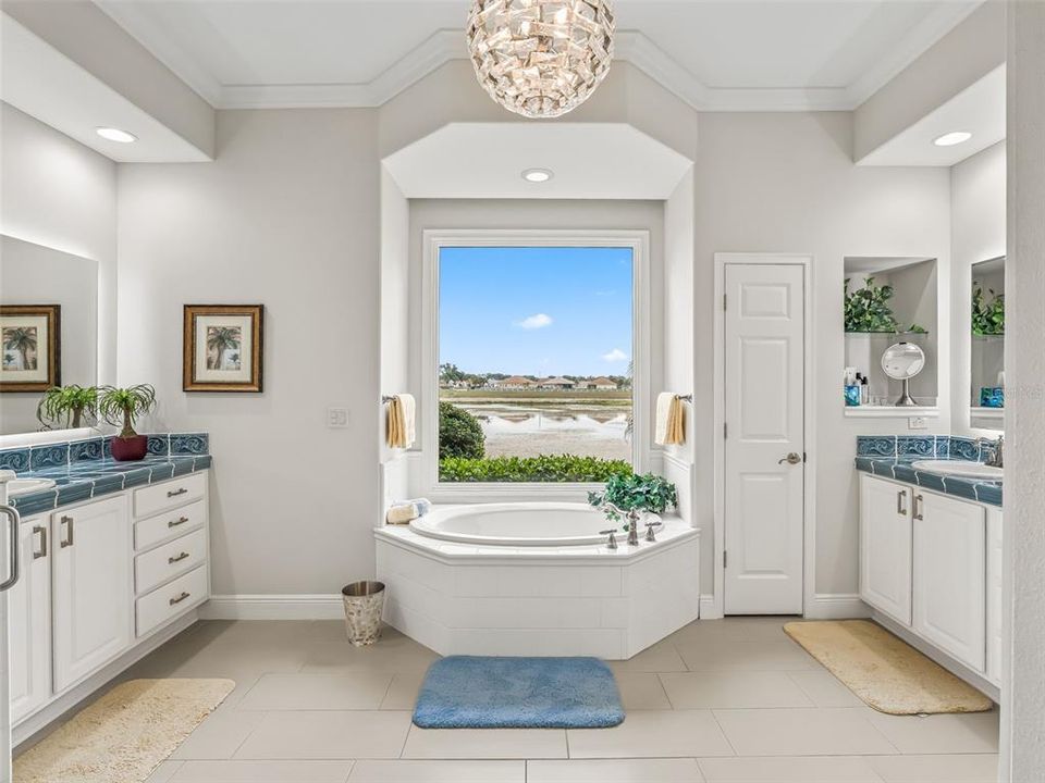 На продажу: $595,000 (3 спален, 2 ванн, 2195 Квадратных фут)