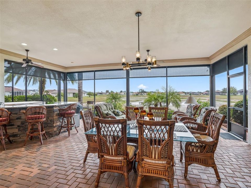 На продажу: $595,000 (3 спален, 2 ванн, 2195 Квадратных фут)