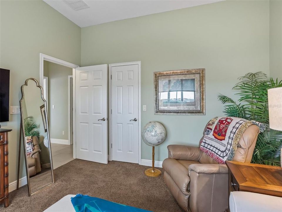 На продажу: $595,000 (3 спален, 2 ванн, 2195 Квадратных фут)