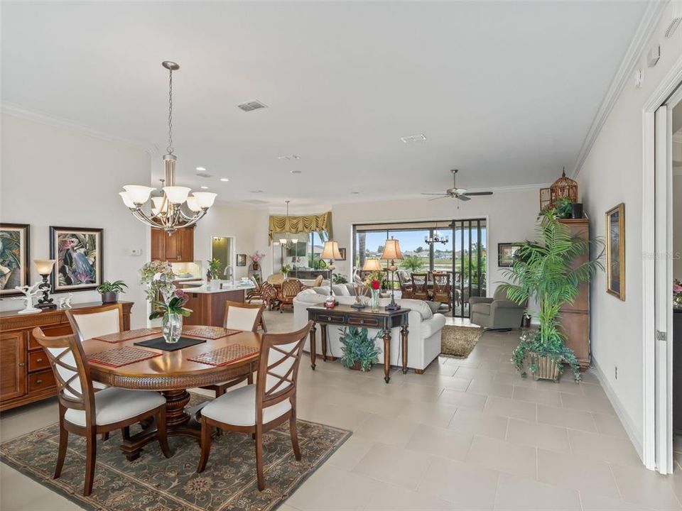 На продажу: $595,000 (3 спален, 2 ванн, 2195 Квадратных фут)