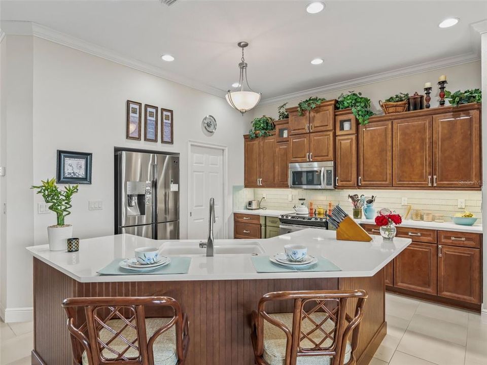 На продажу: $595,000 (3 спален, 2 ванн, 2195 Квадратных фут)