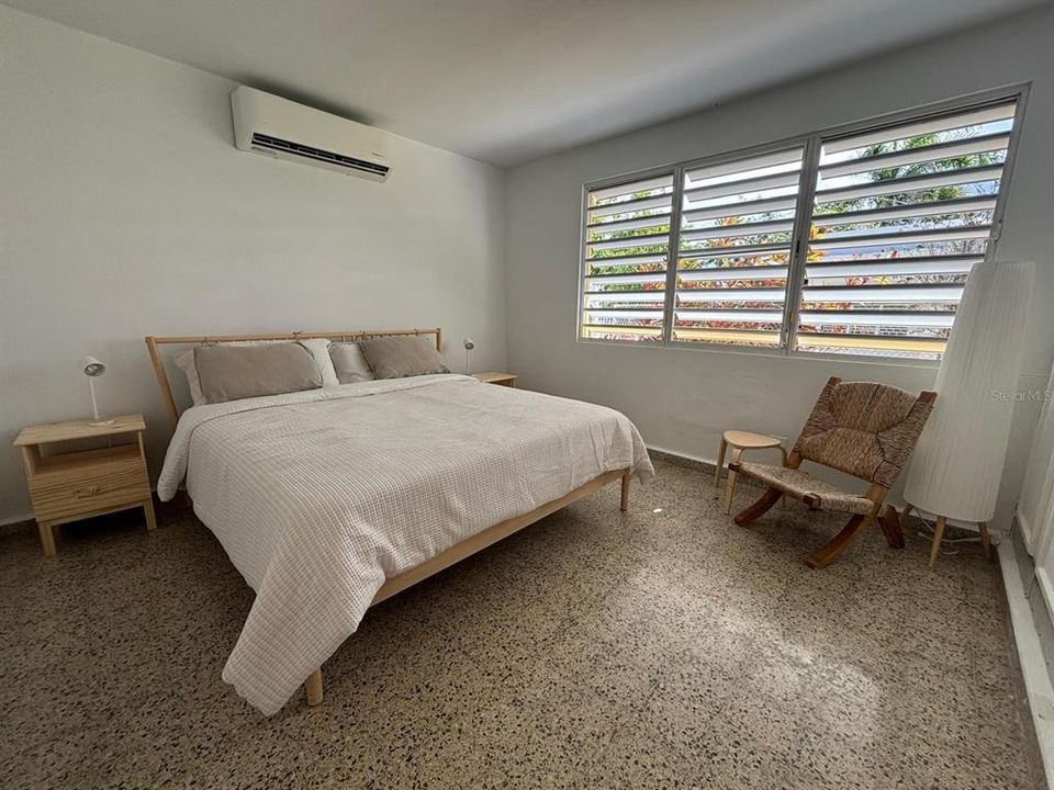 For Rent: $6,500 (4 beds, 2 baths, 2900 Square Feet)