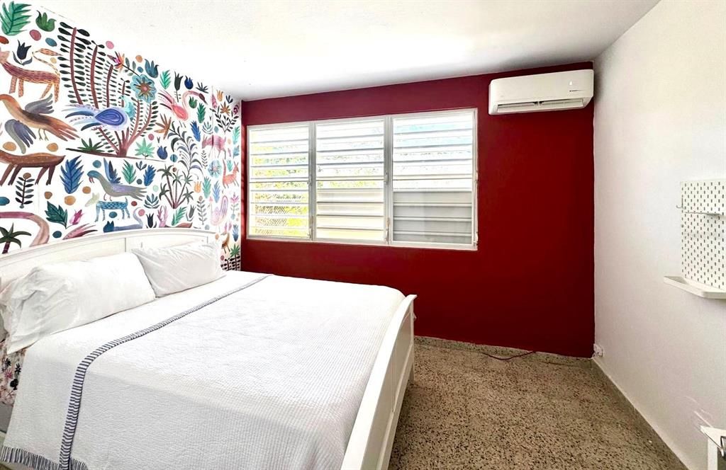 For Rent: $6,500 (4 beds, 2 baths, 2900 Square Feet)