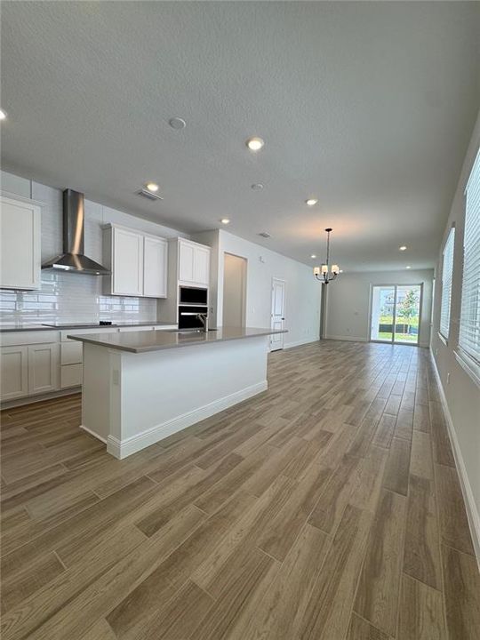 For Sale: $500,000 (4 beds, 2 baths, 1654 Square Feet)