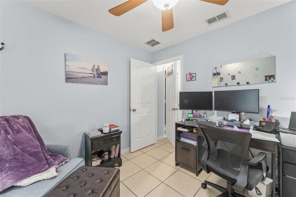 На продажу: $435,000 (3 спален, 2 ванн, 1978 Квадратных фут)