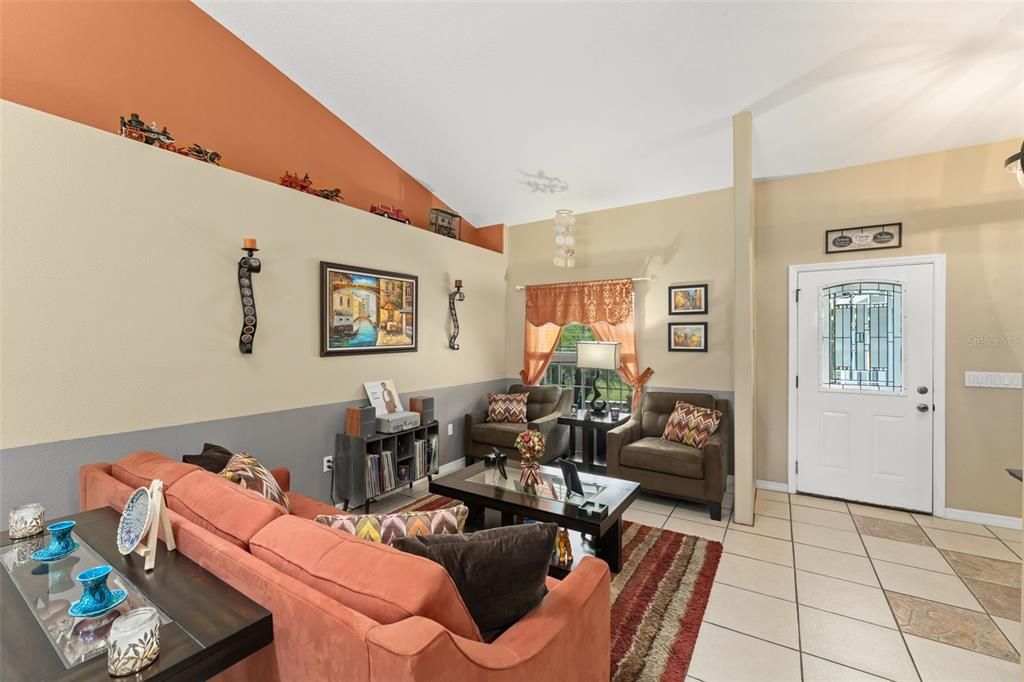 На продажу: $435,000 (3 спален, 2 ванн, 1978 Квадратных фут)