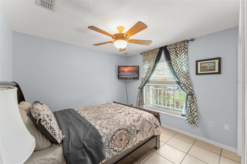 На продажу: $435,000 (3 спален, 2 ванн, 1978 Квадратных фут)