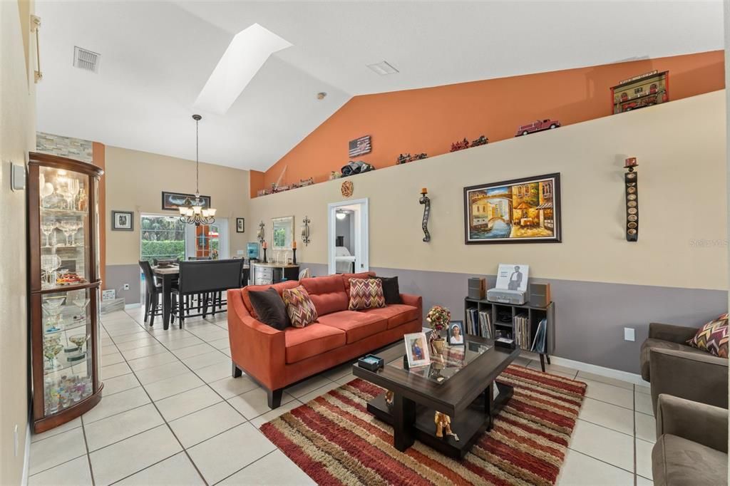 На продажу: $435,000 (3 спален, 2 ванн, 1978 Квадратных фут)