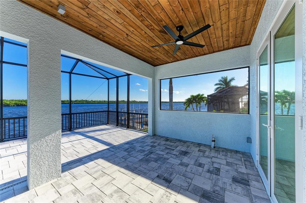 For Sale: $1,399,000 (3 beds, 2 baths, 2437 Square Feet)