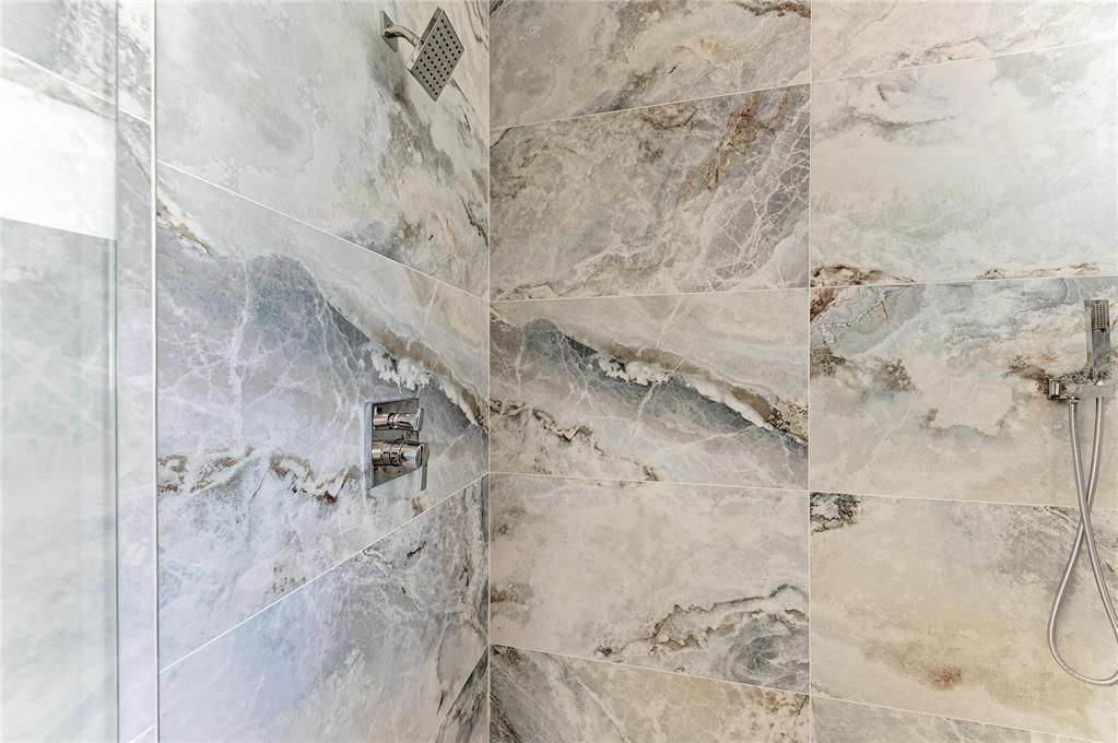 For Sale: $1,399,000 (3 beds, 2 baths, 2437 Square Feet)