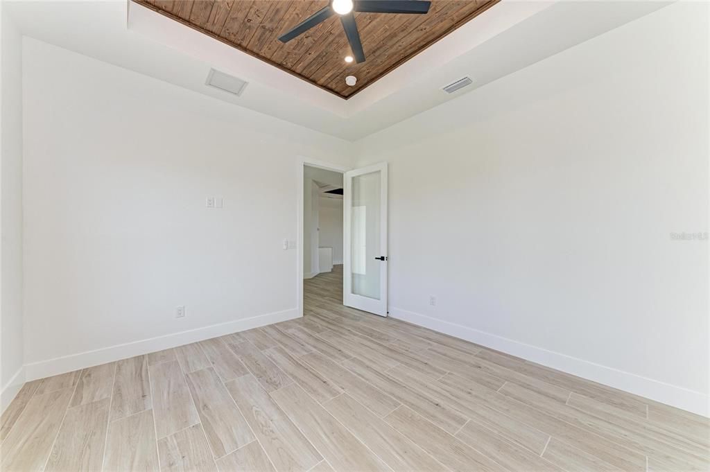 For Sale: $1,399,000 (3 beds, 2 baths, 2437 Square Feet)