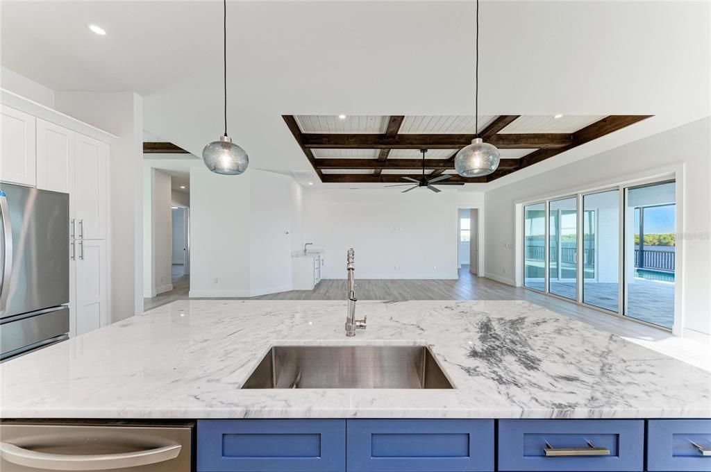 For Sale: $1,399,000 (3 beds, 2 baths, 2437 Square Feet)