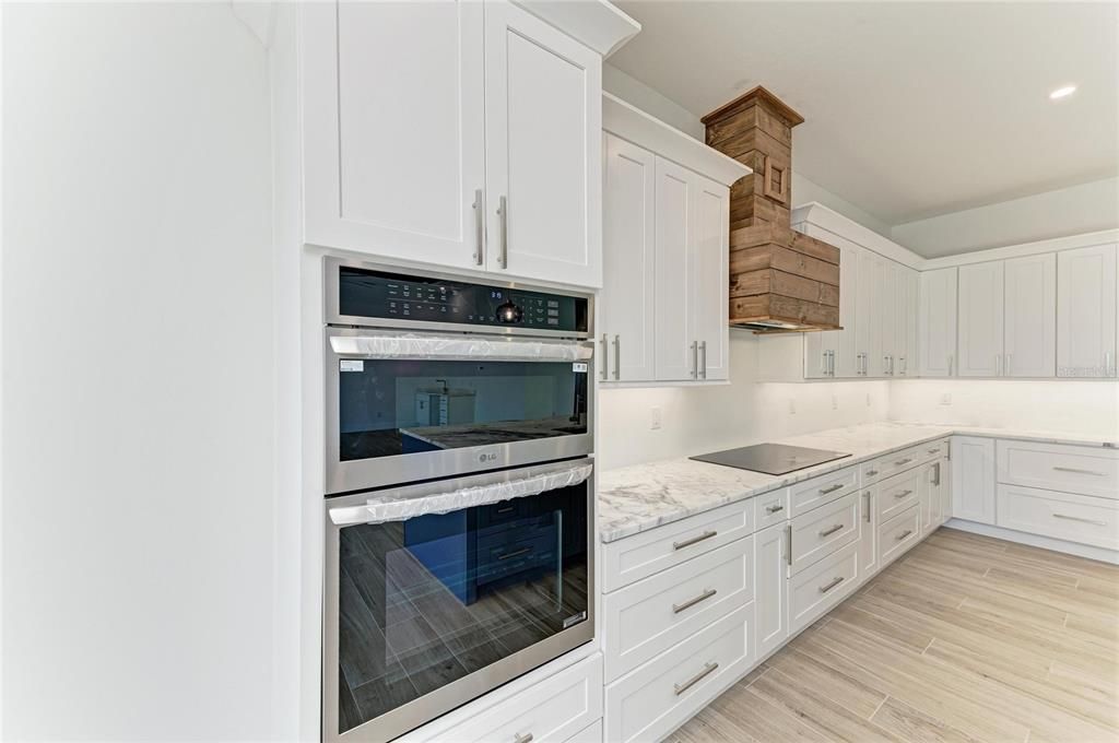 For Sale: $1,399,000 (3 beds, 2 baths, 2437 Square Feet)