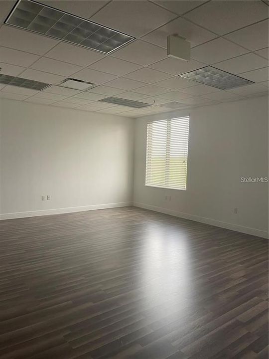 На продажу: $310,000 (0 спален, 0 ванн, 723 Квадратных фут)