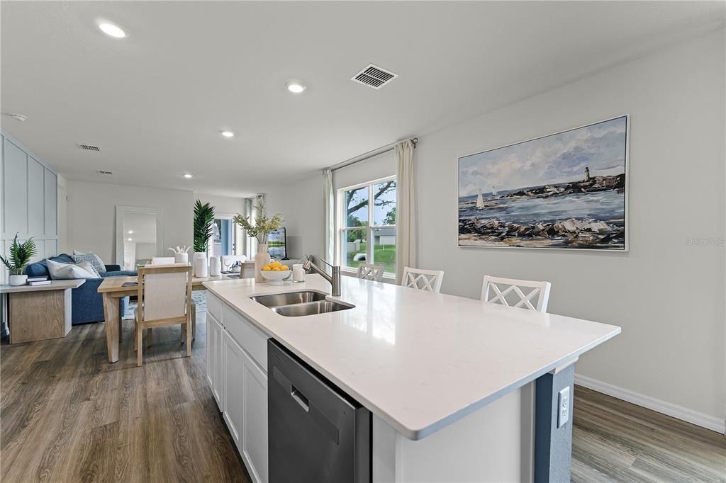 For Sale: $389,990 (4 beds, 2 baths, 1665 Square Feet)