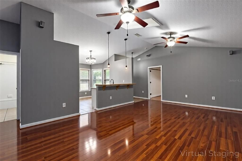 На продажу: $449,000 (4 спален, 2 ванн, 2069 Квадратных фут)