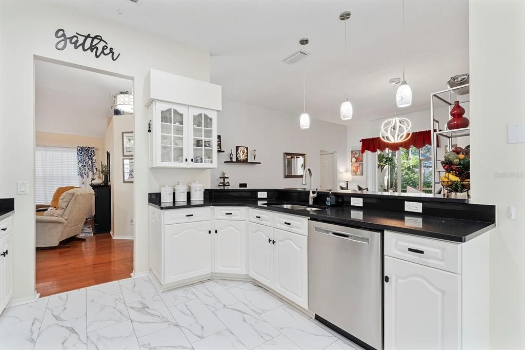 En Venta: $475,000 (3 camas, 2 baños, 1628 Pies cuadrados)